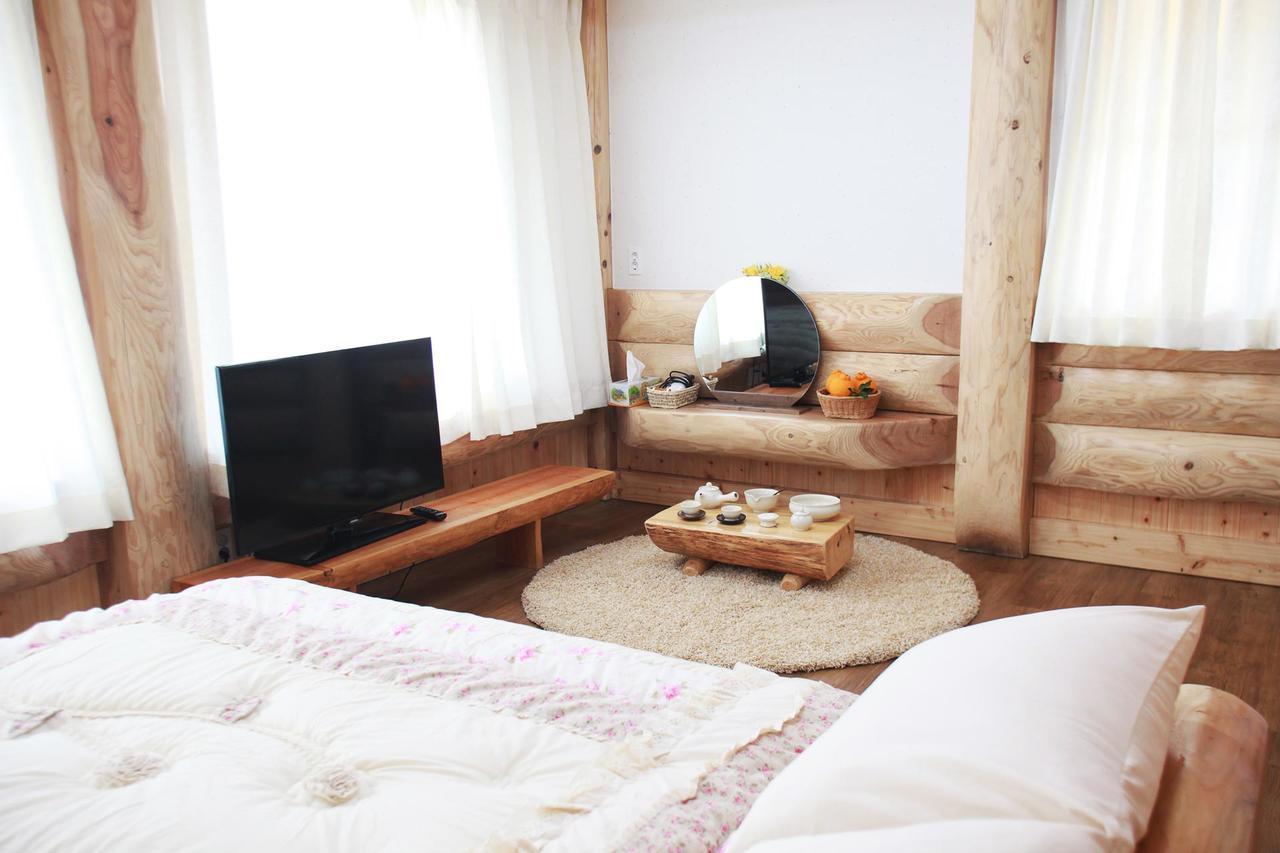 Jeju Bille Log Pension Seogwipo Exterior foto